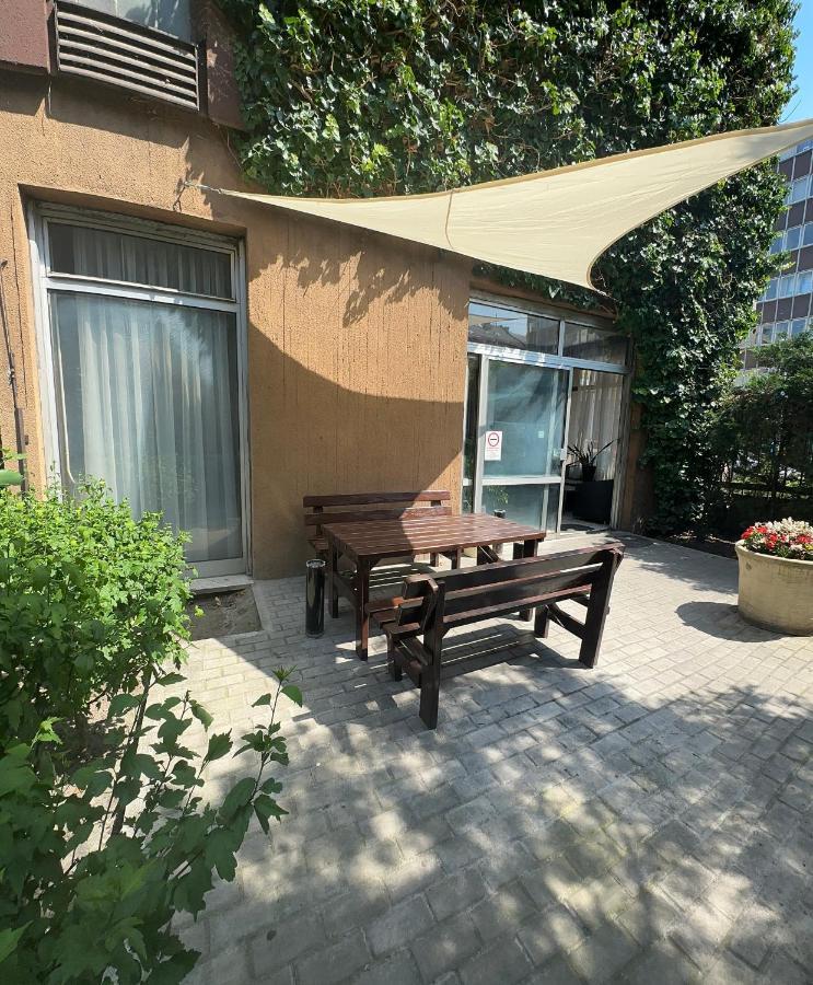 H1 Apartmanok Budapest Exterior foto